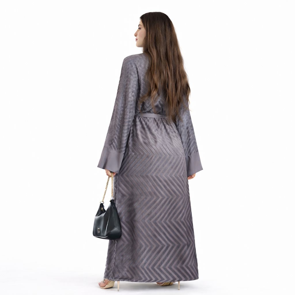 Abaya Chevron Élégance – Gris Taupe – Image 2